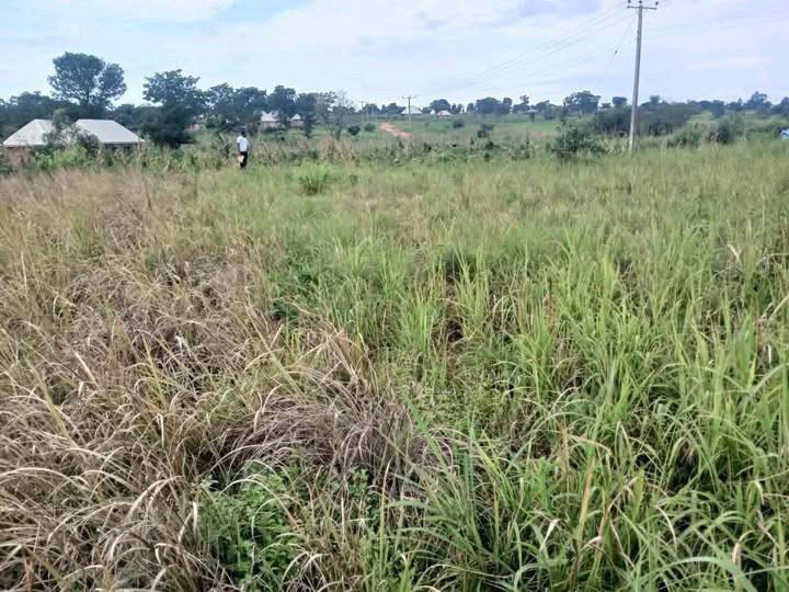 Spacious Land Facing Former Ter Makurdi Road for sale in Mbaikya Layout, Makurdi, Benue