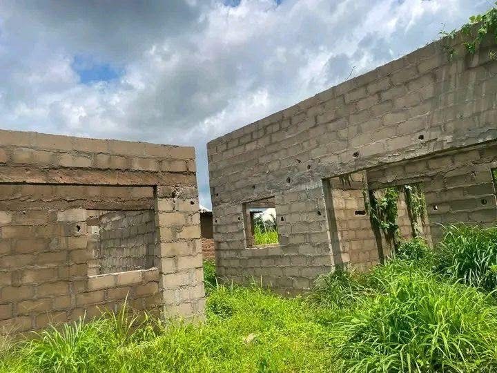 Additional view of Uncompleted Flat and Self-Contained Units Makurdi
