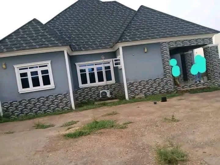 Fenced 4 Bedroom Bungalow for Rent for rent in Kyange Plaza, Makurdi, Benue