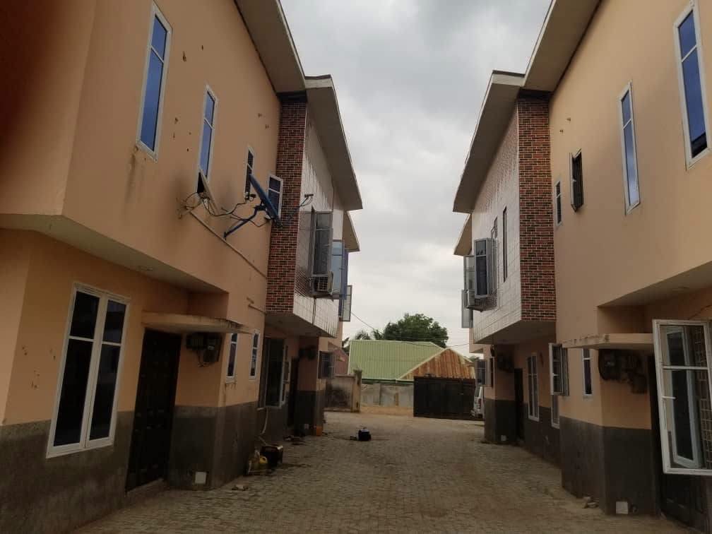 Eight Units of 2-Bedroom Terrace Duplexes for sale in Behind Catholic Youth Centre, Off George Akume Way, Makurdi, Makurdi, Benue