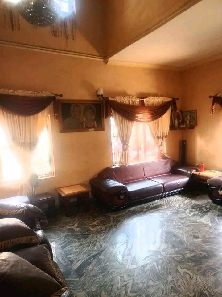 Additional view of Strategic Three-Bedroom Duplex in Judge's Quarters