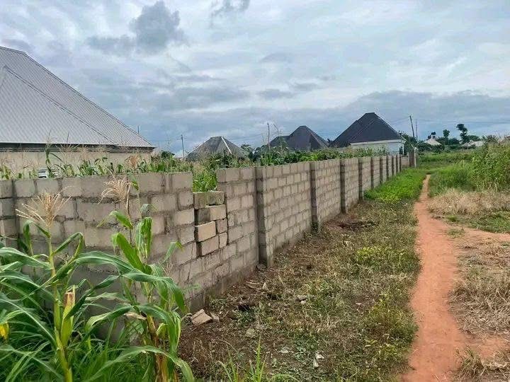 Prime Land for Sale near Mobile Barracks for sale in Mobile Barracks Road, immediately after the market, 4th plot from tarred road, Makurdi, Benue
