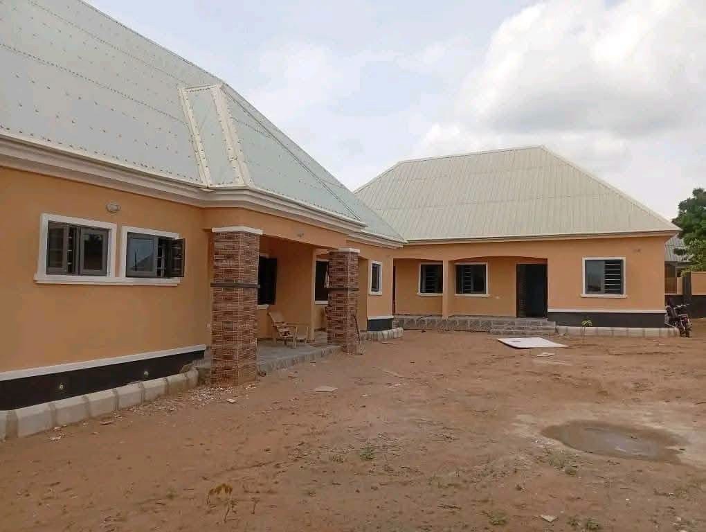 Two Bedroom Apartment for Rent for rent in Nyon Layout, Makurdi, Benue