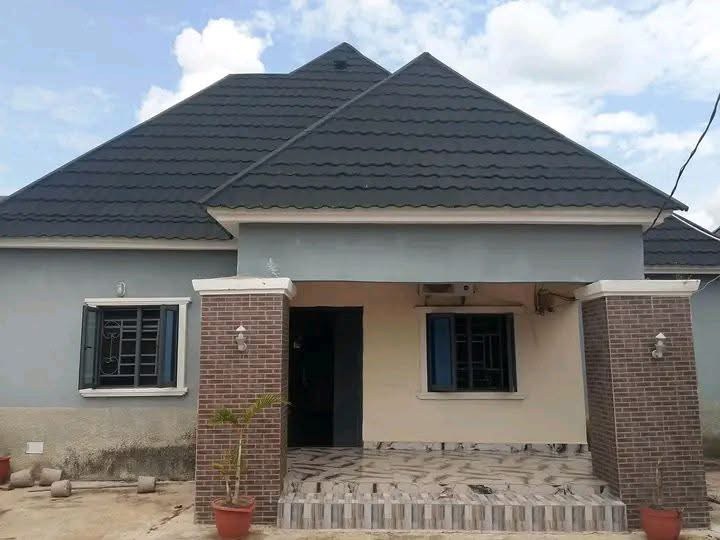 Standard Three Bedroom Apartment for Rent for rent in Mobile Barracks, Makurdi, Benue