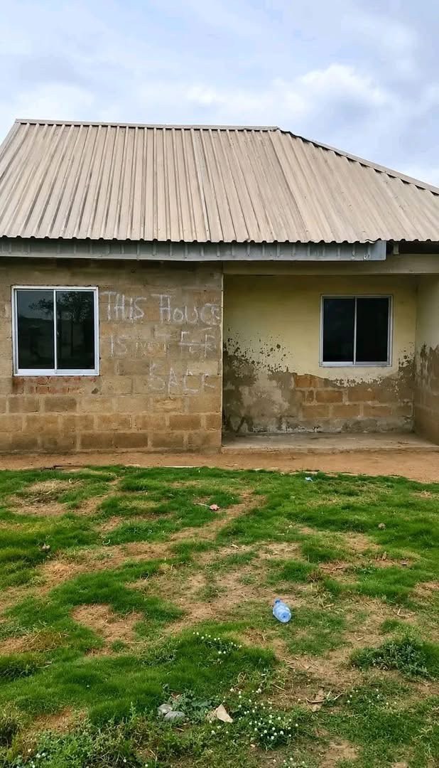 Additional view of Urgent Sale: 1-Bedroom Flat, Achusa Market