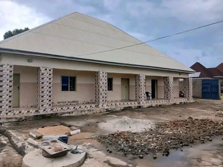 Two Bedroom Flats with Boys Quarters for sale in Modern Market road, Makurdi, Benue