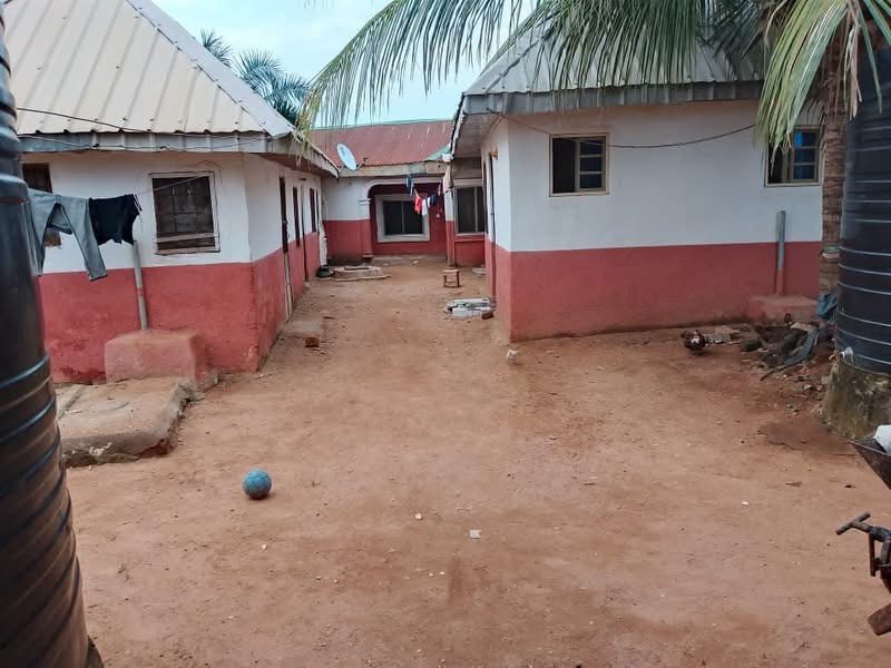 Residential Property with Shops in Wadata for sale in Wadata, Makurdi, Benue