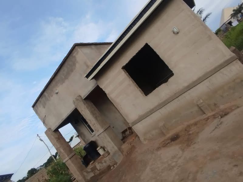 1 Bedroom Flat and Land for Sale for sale in Yaikyo, Makurdi, Benue