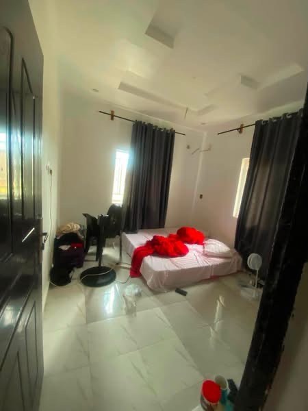 Spacious 1 Bedroom Palor Apartment for rent in Beside modern market, Makurdi, Benue