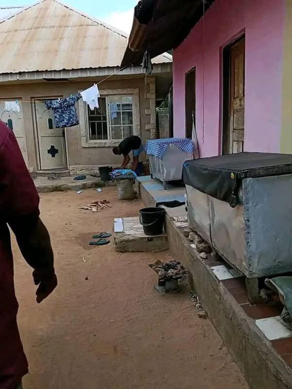 Distress Sale: Commercial Property Makurdi for sale in off Nyesom wike road Makurdi, Makurdi, Benue