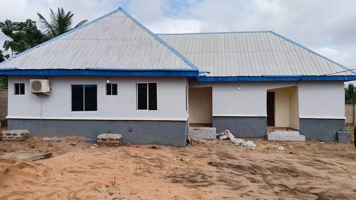 Newly Built 2-Bedroom Flat and Selfcons for sale in Tse-Shir, Makurdi, Benue