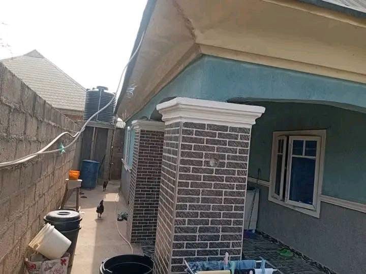 Additional view of Distress Sale 3 Bedroom Flat Gboko