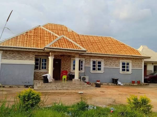 Multi-Unit Residential Property in Kanshio for sale in Kanshio, Makurdi, Benue