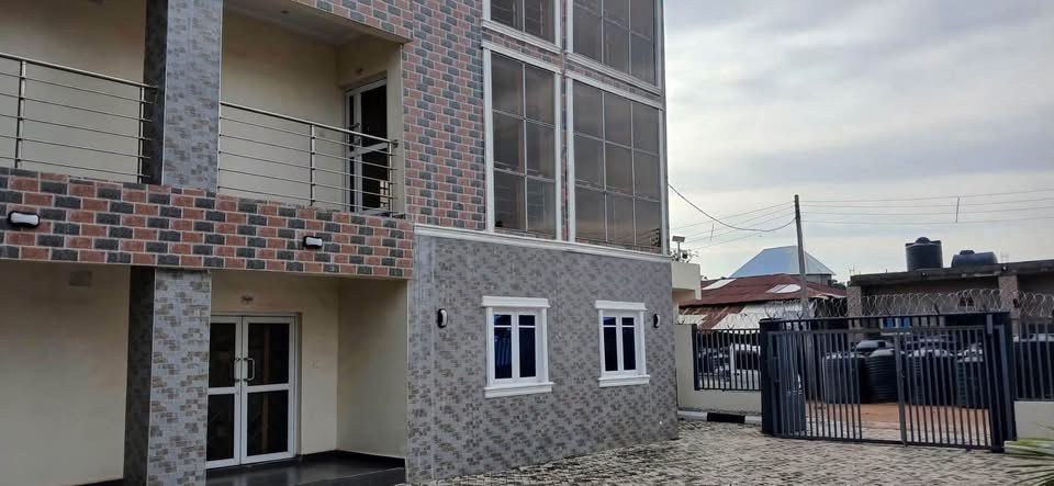 Additional view of Office/Shop Spaces in Wadata Plaza