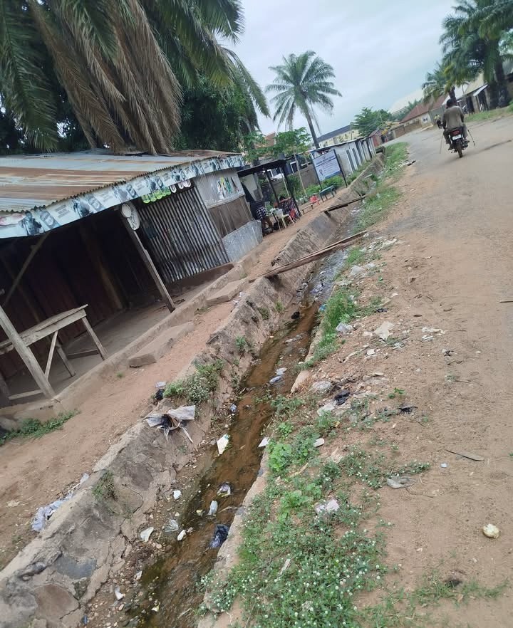High Level Property with Shops and Rooms for sale in High Level, Makurdi, Benue