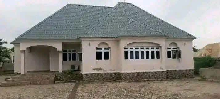 Three Bedroom Flat For Sale for sale in Judges Quarters, Makurdi, Benue