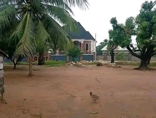 Bedroom & Parlor on Land for Sale for sale in Around Jagshu Filling Station, Off George Akume Way, Makurdi, Benue