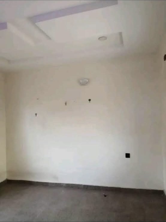 Clean Spacious Semi Self-Contained Apartment for Rent for rent in High Level, Makurdi, Benue