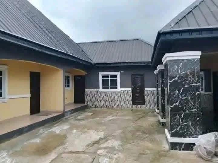 Additional view of Standard 3-Bedroom Flat with Multiple Units