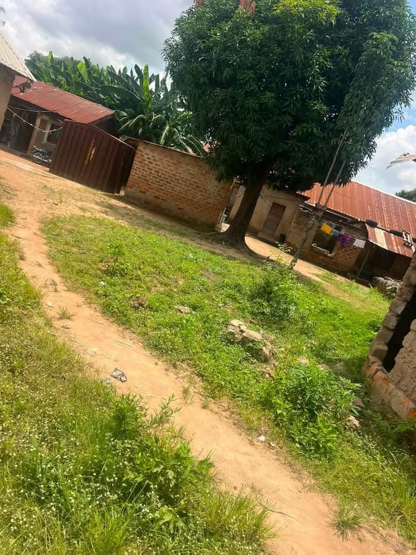 Additional view of Plot with Three Single Rooms