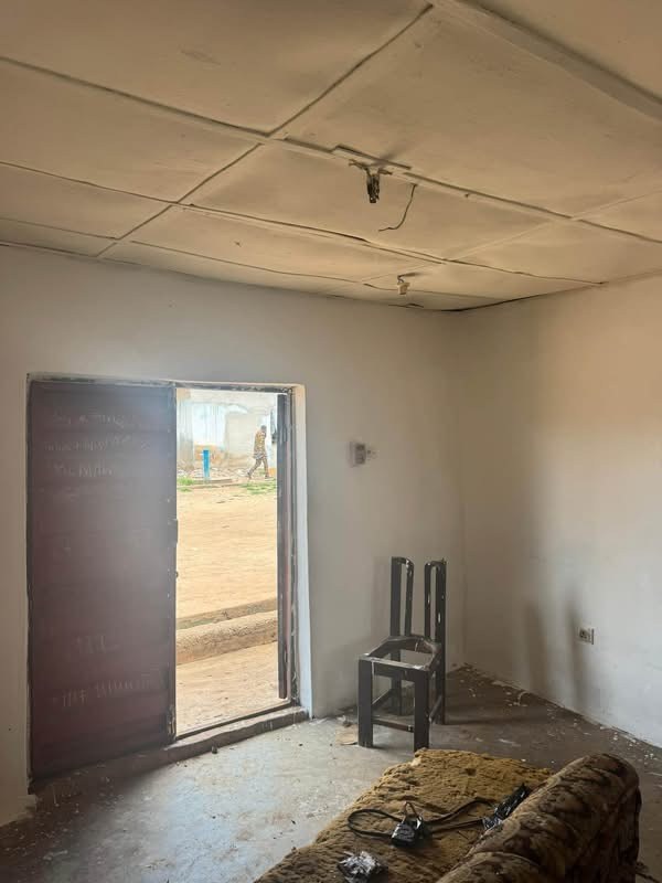 Additional view of Shop for Rent at High Level