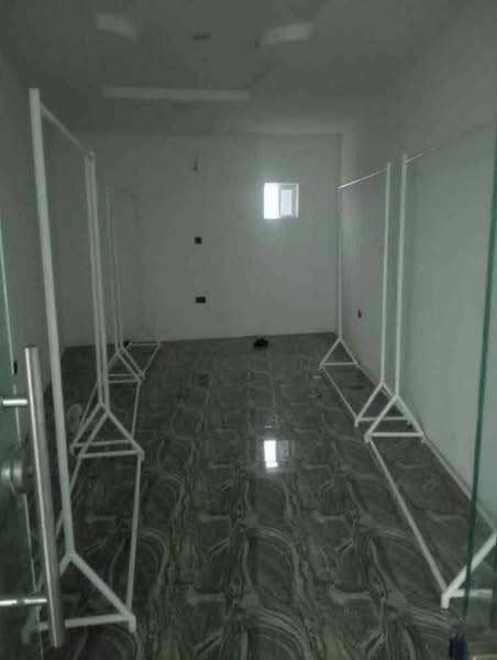 Additional view of Shop Space at Kings Plaza