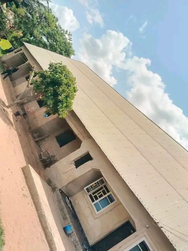 Additional view of 5 Units of One Bedroom Apartments