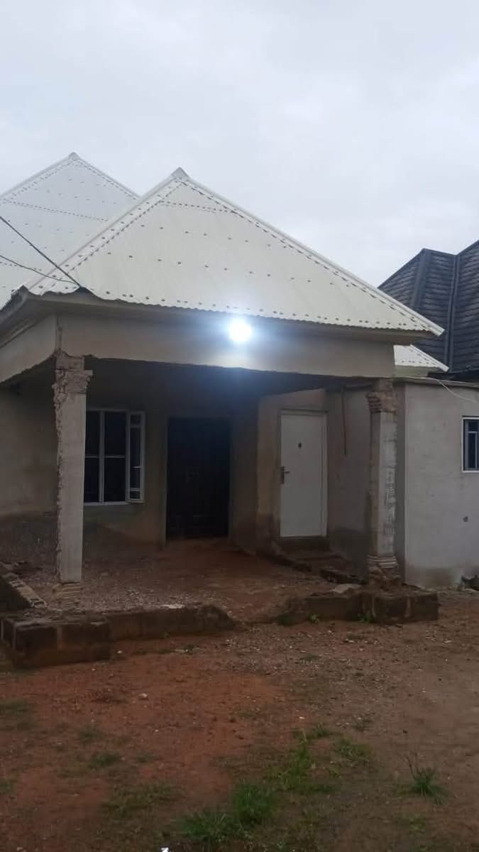 Newly Built 3-Bedroom Flat for Sale for sale in Nyiman layout, Makurdi, Benue