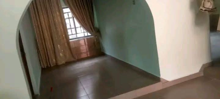 Additional view of Spacious Two-Bedroom Flat for Rent