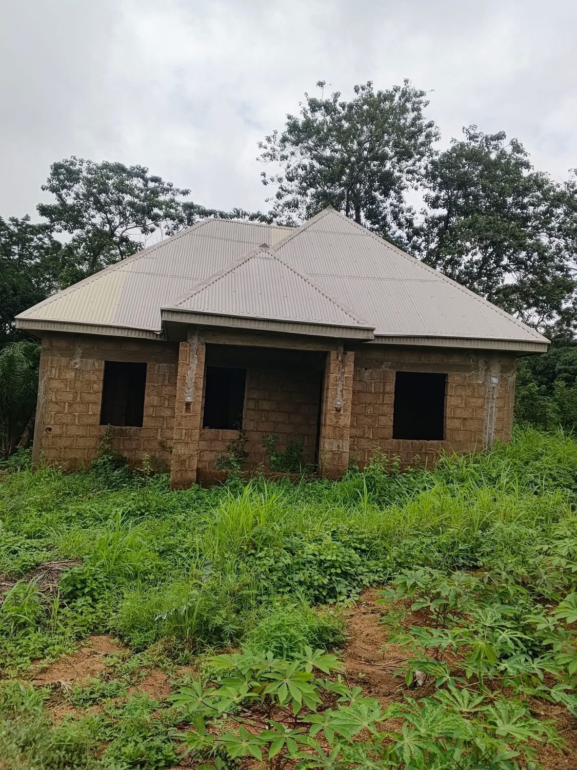 Two-Bedroom House in Akaajime Gboko for sale in Akaajime, Gboko, Benue