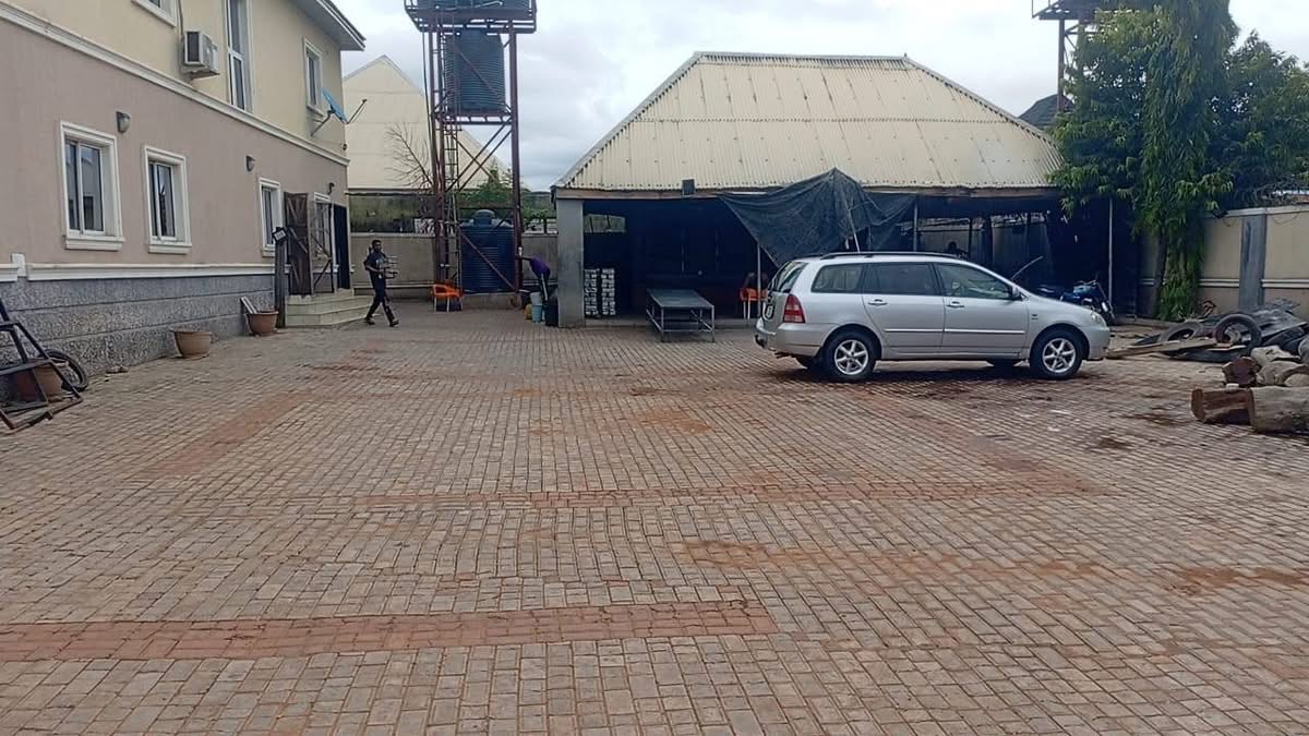 Additional view of Versatile Commercial Property in Makurdi