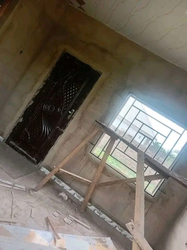 Newly Built Single Room Selfcon for rent in Welfare Quarters Junction, Makurdi, Benue