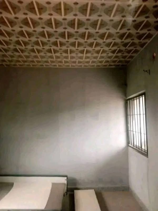 Additional view of Clean One Room Self Contain Rent