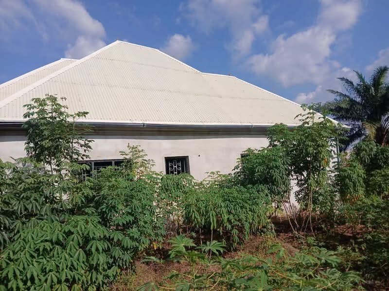 Additional view of 2 Bedroom House with Ate and Store
