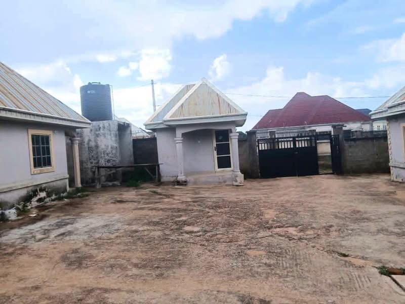Modern Estate with Apartments for Sale for sale in Beside Vaatia College, George Akume Way, Makurdi, Benue