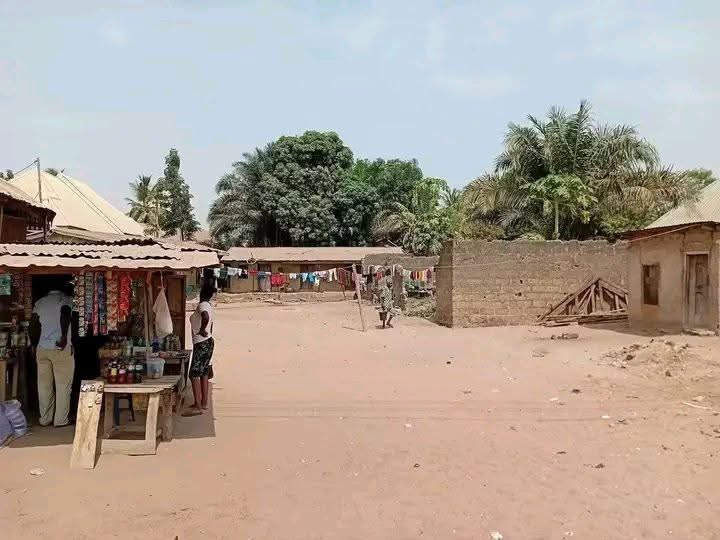Commercial Land in Makurdi for sale in Yaikyo Market, Makurdi, Benue
