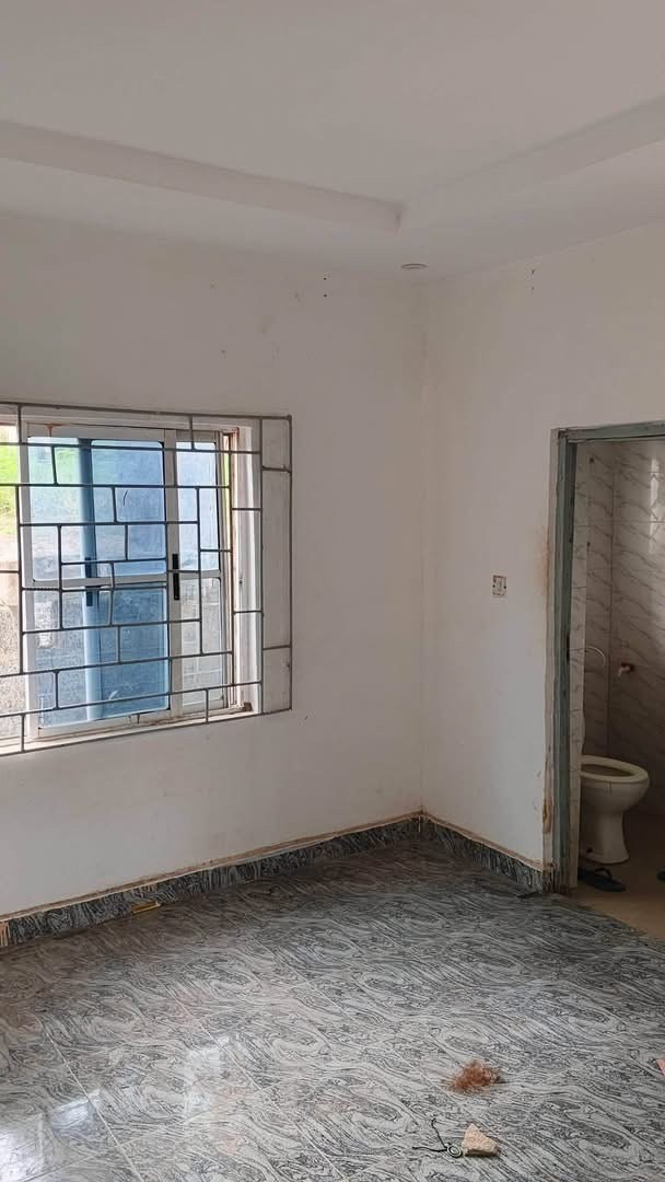 One Bedroom and Parlour Self-Contained Apartment for rent in Owners Occupier Quarters Extension, Makurdi, Benue