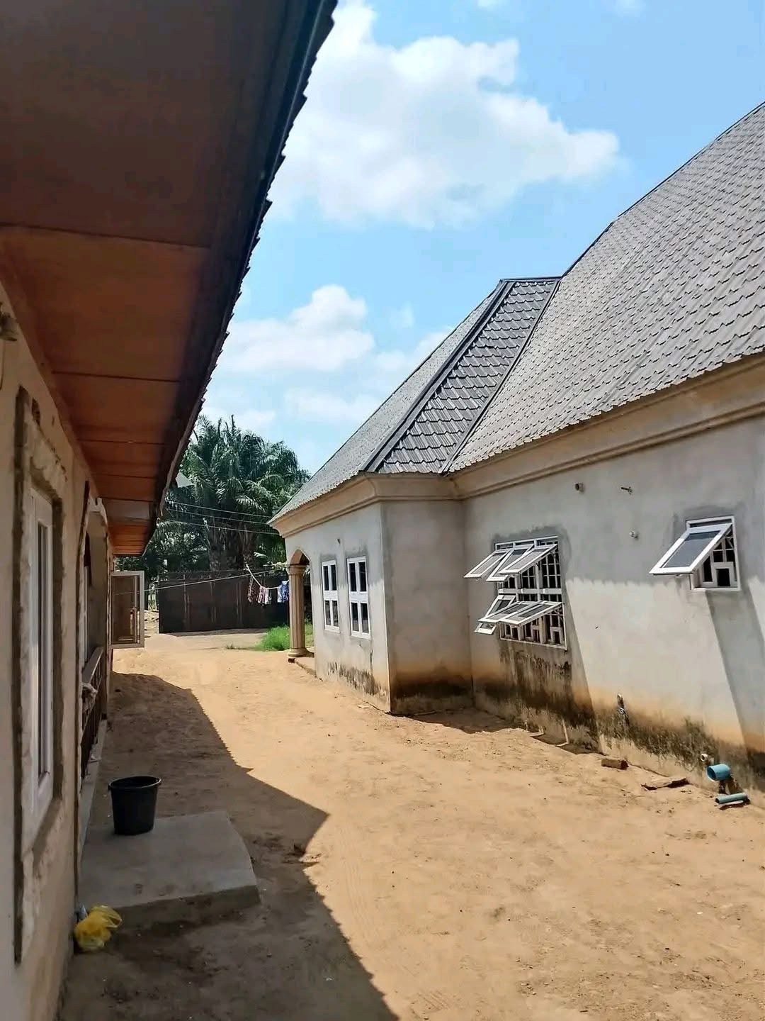 Additional view of 3 Bedroom House with 2 Bedroom Units