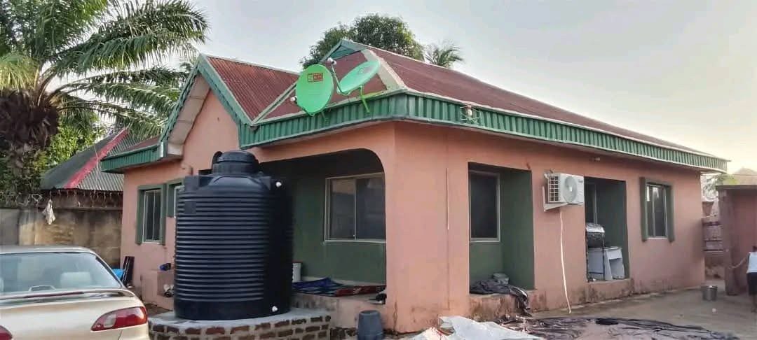 Two Units of 3 Bedroom Flat for sale in Beside Modern Market, Makurdi, Benue