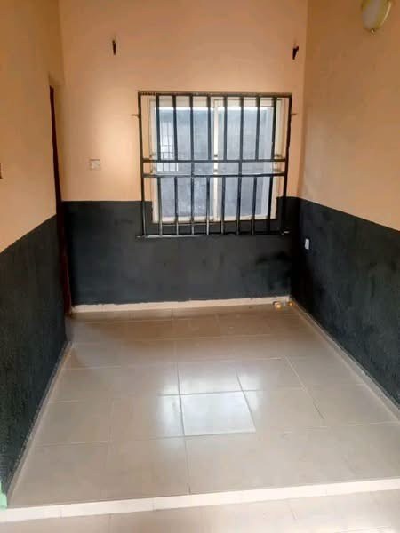 Additional view of Spacious 2 Bedroom Flat