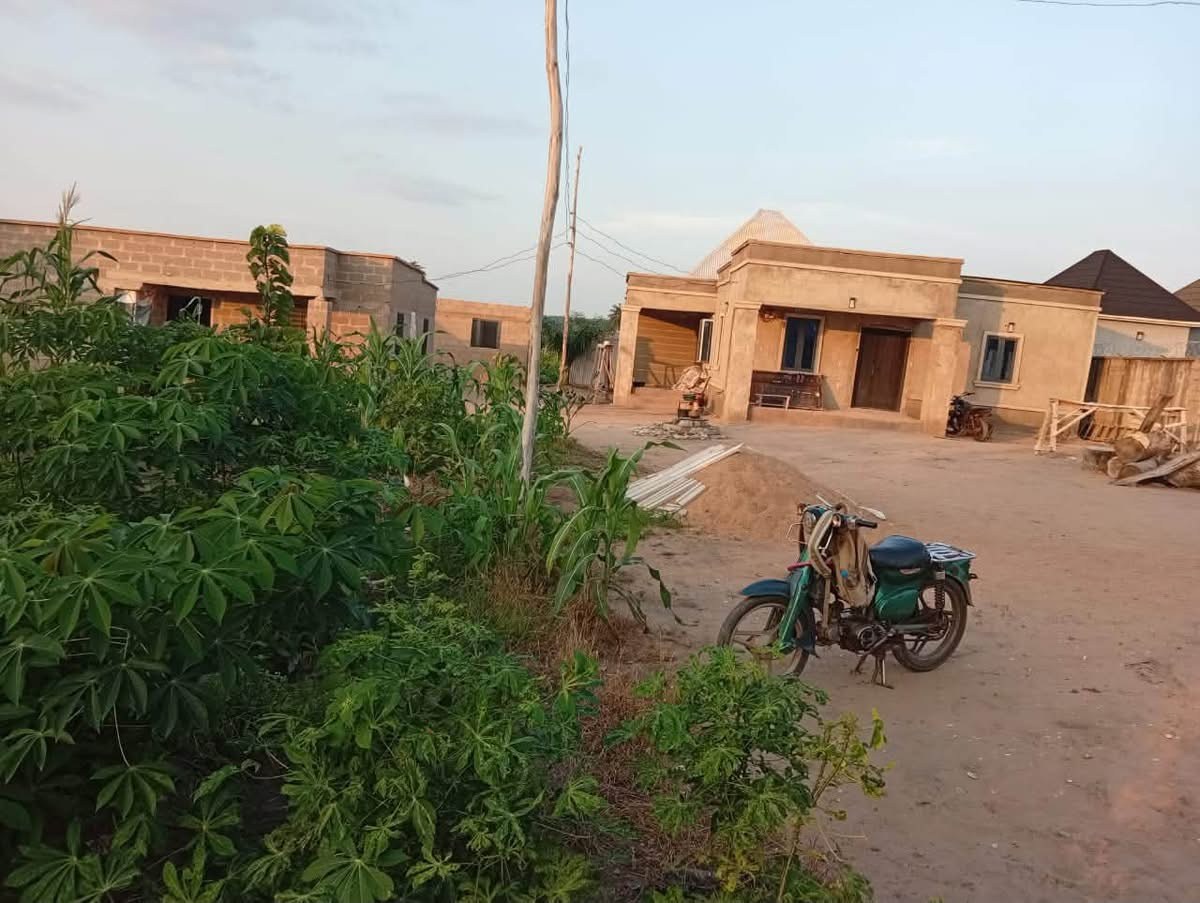 Additional view of 100x100 Land Behind Ovation Hotel