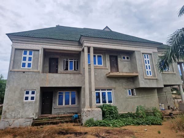 Additional view of Spacious Seven-Bedroom Duplex in Welfare Quarters