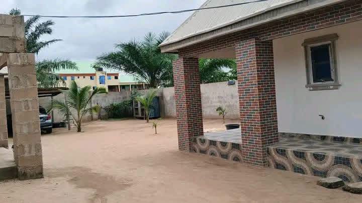 Additional view of Compound of Multiple Residential Units for Sale