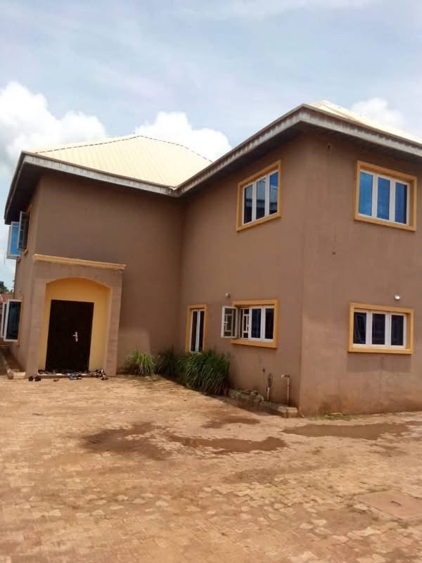 Well-Developed Multi-Unit Residential Property for sale in Directly opposite BIPC Bread Factory, Naka Road, Makurdi, Benue