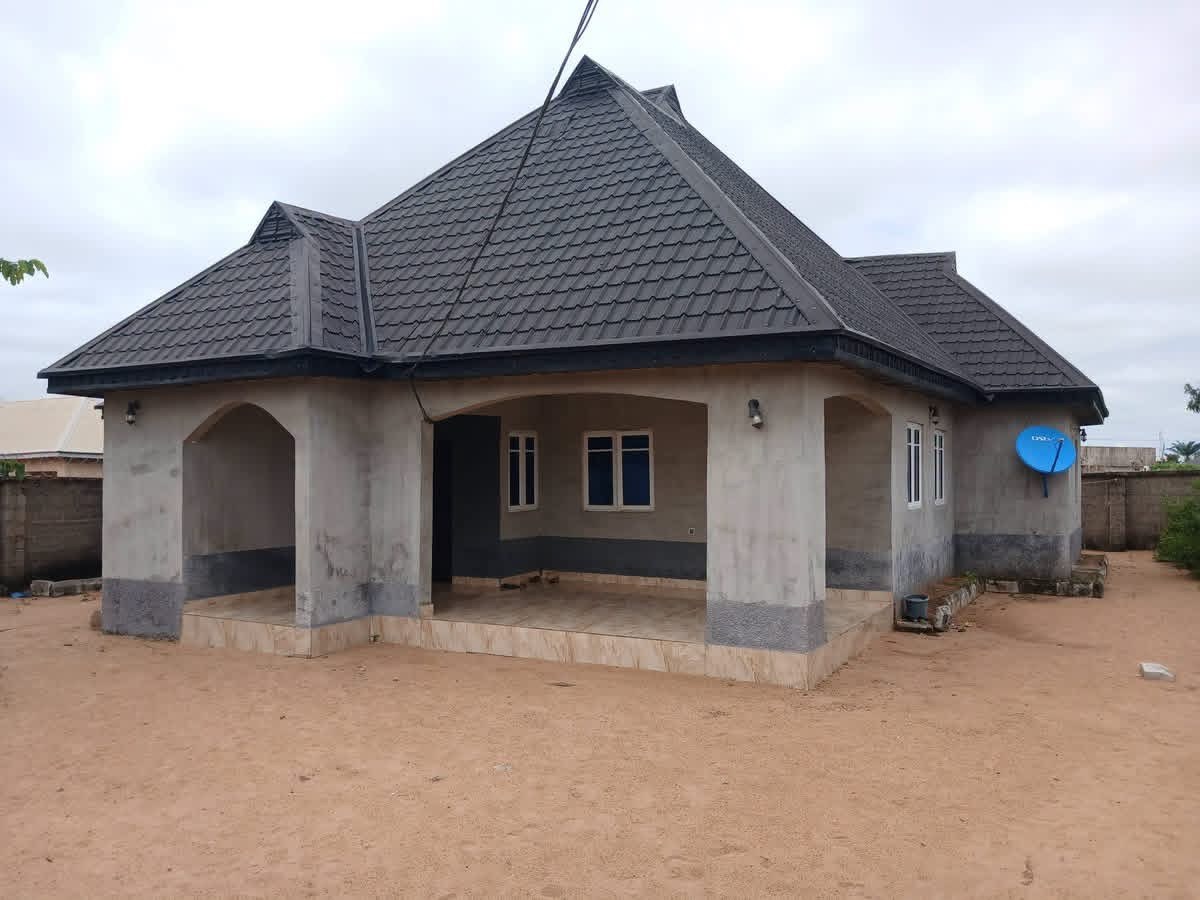 Three Bedroom Fenced Standalone House for rent in Welfare Quarters Extension, Makurdi, Benue