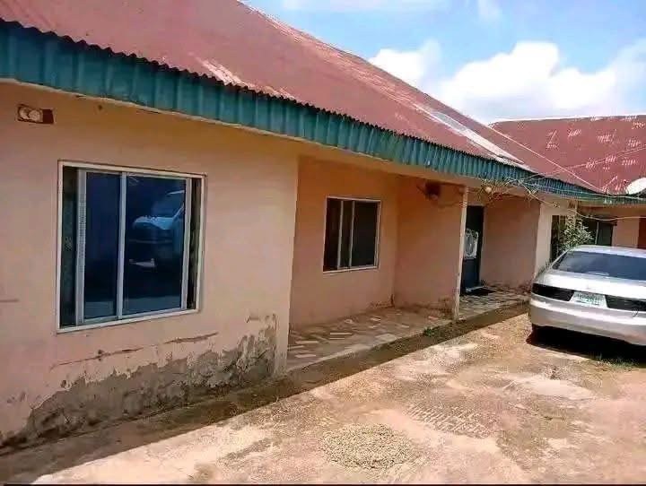 Six 2-Bedroom Flats and Three Shops for sale in Behind Hotel Lucia, Makurdi, Benue