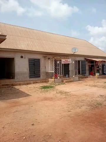Additional view of Spacious Double Shop in Achusa