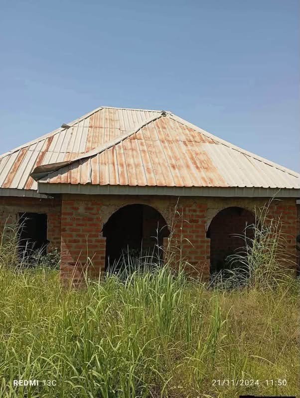 Additional view of Uncompleted 3 Bedroom Flat