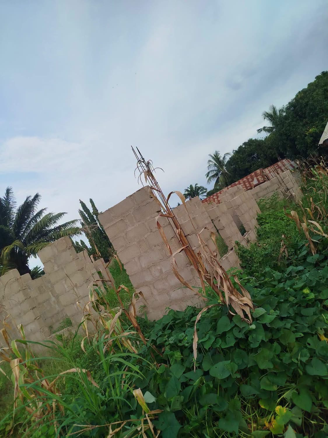 4-Bedroom Uncompleted Bungalow for sale in Yaikyo, Makurdi, Benue
