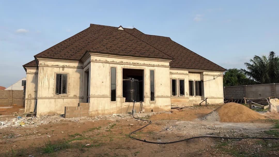 Spacious Three Bedroom Flat for sale in New GRA, Makurdi, Benue